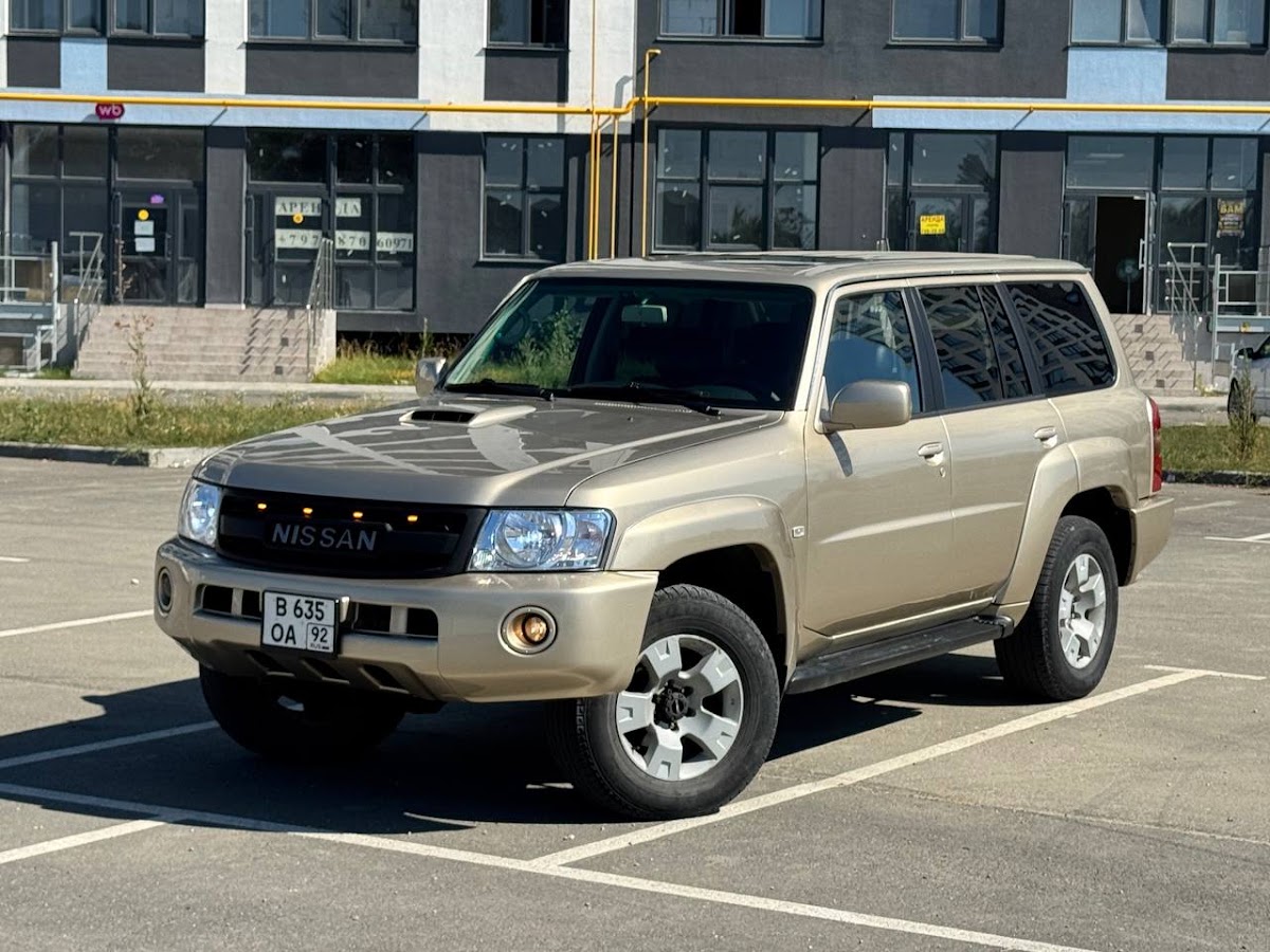 Nissan Patrol, фото 1