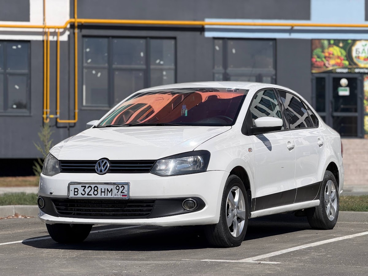 VOLKSWAGEN POLO, фото 1
