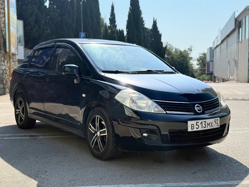 Nissan Tiida